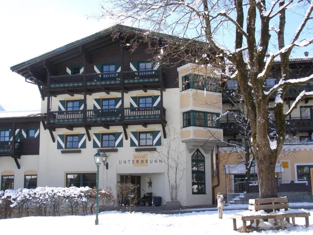 Hotel Unterbrunn Apartments & Gaestehaus Neukirchen am Großvenediger Exterior photo