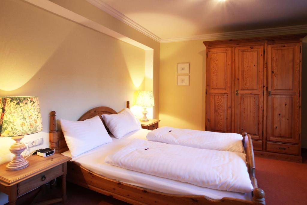Hotel Unterbrunn Apartments & Gaestehaus Neukirchen am Großvenediger Room photo